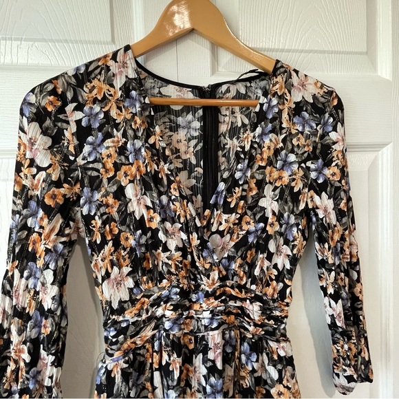 Dynamite Black and Floral Patterned long sleeve romper small - Picture 5 of 14
